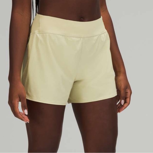 Lululemon Nulux Waist High Rise Run Short Size 2 - Picture 1 of 5